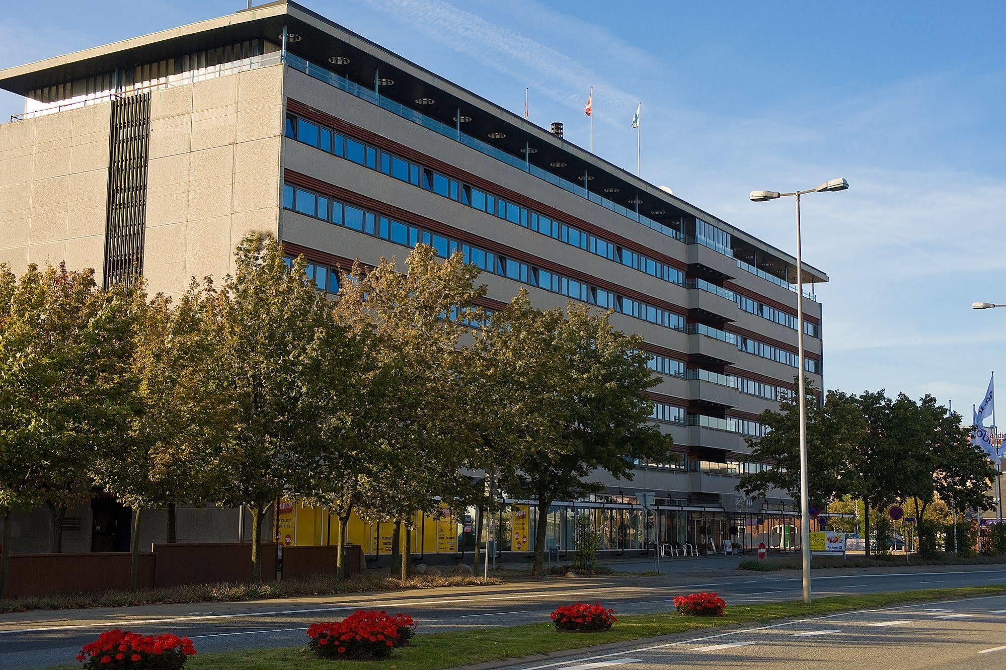 Harbour Living By Jutlandia - Hostel Style Frederikshavn Bagian luar foto